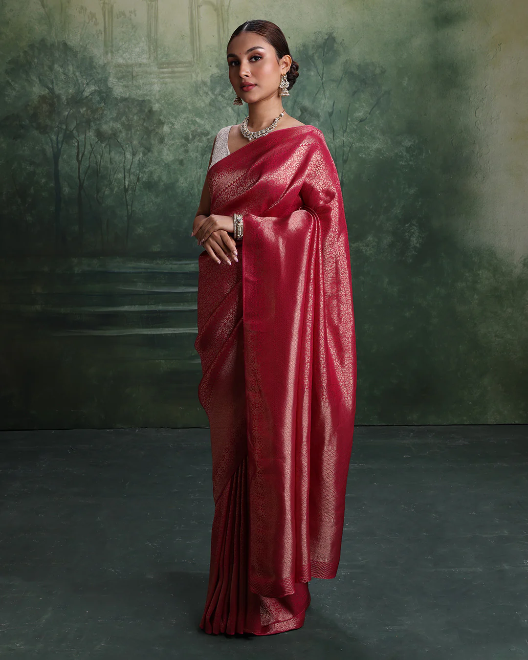 Berry Pink Woven Dola Silk Saree With Unstitched Blouse Fabric - Image 2