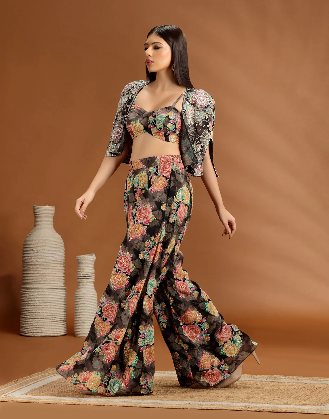 Black Gardenia Floral Printed Fusion Set - Image 3