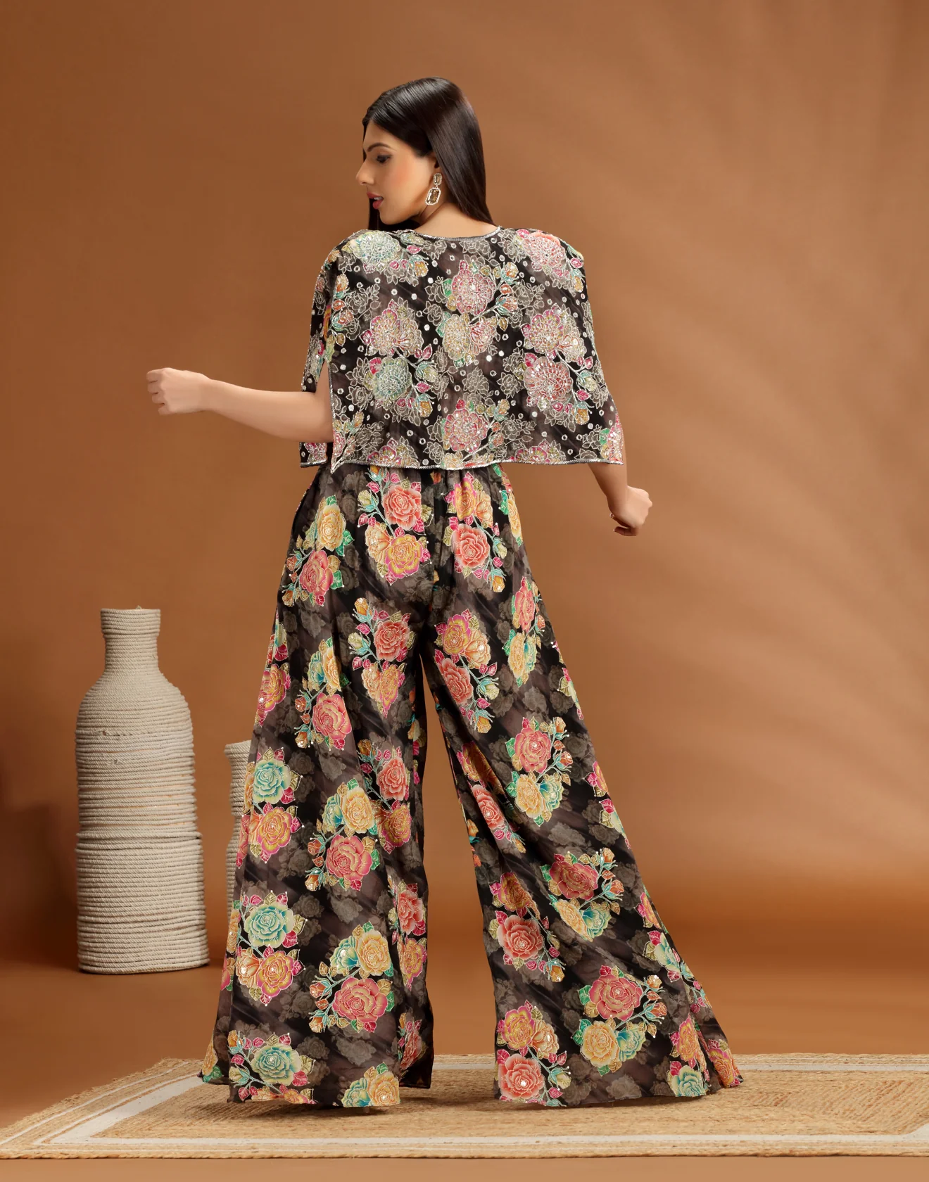 Black Gardenia Floral Printed Fusion Set - Image 6