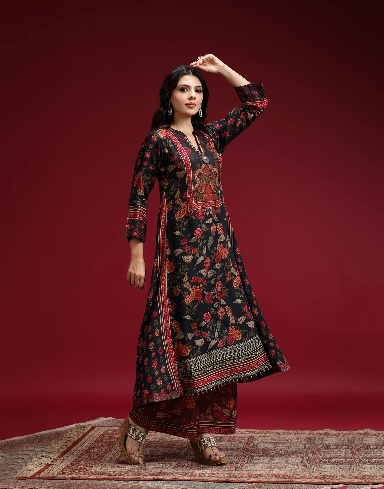 Charcoal Grey With Vibrant Floral Printed Festive Kurta Set - Image 3