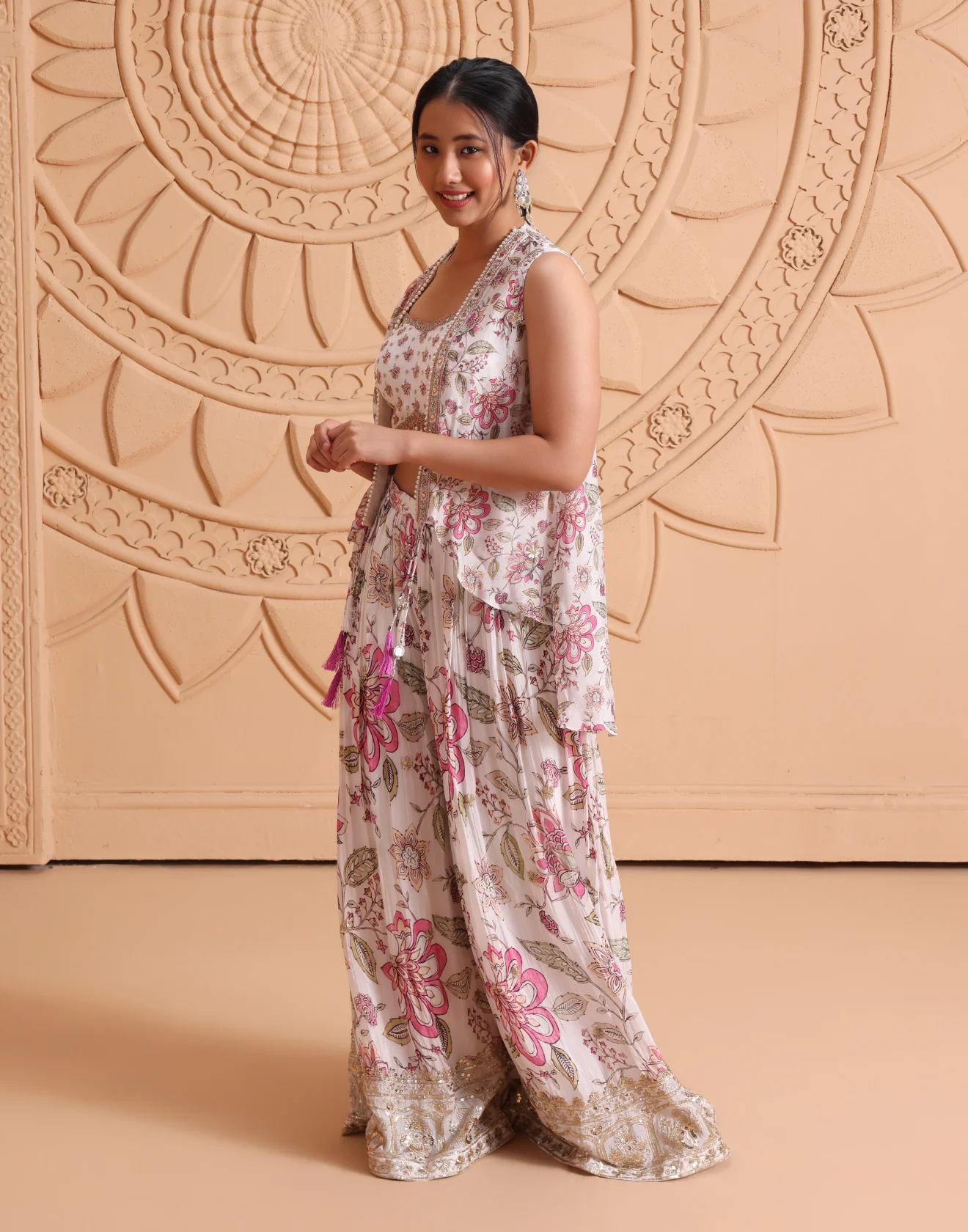 Cloud Dancer Gardenia Printed Indo-Western Suit Set - Image 5
