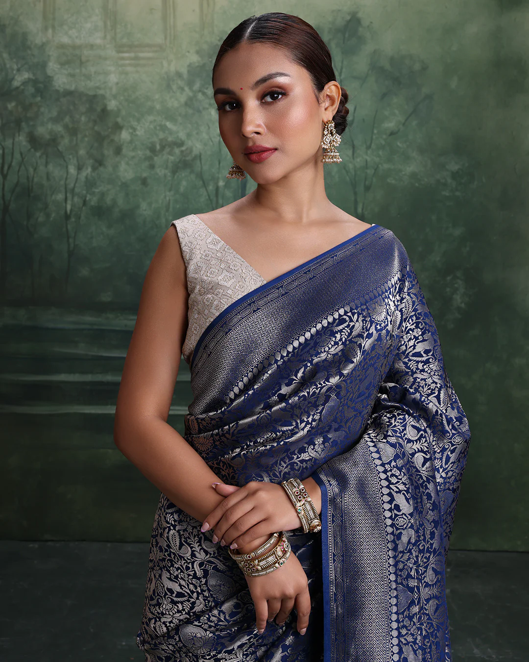 Cosmic Forest Weave Silk Saree With Unstitched Blouse Fabric - Image 4