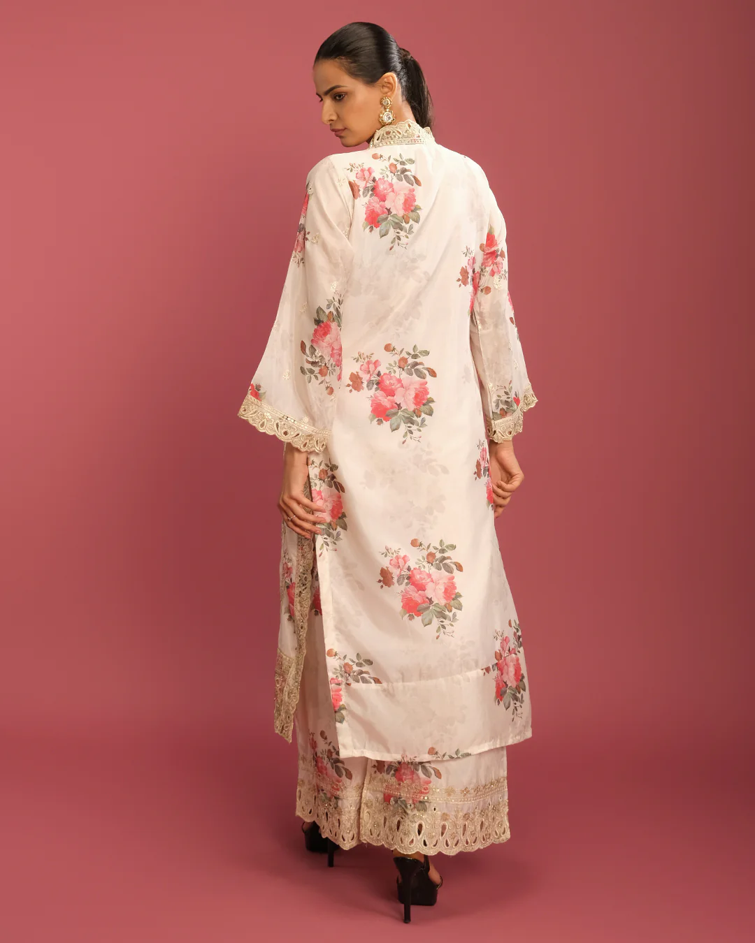 Daisy Dream Floral Printed Crepe Silk Kurta Set - Image 5