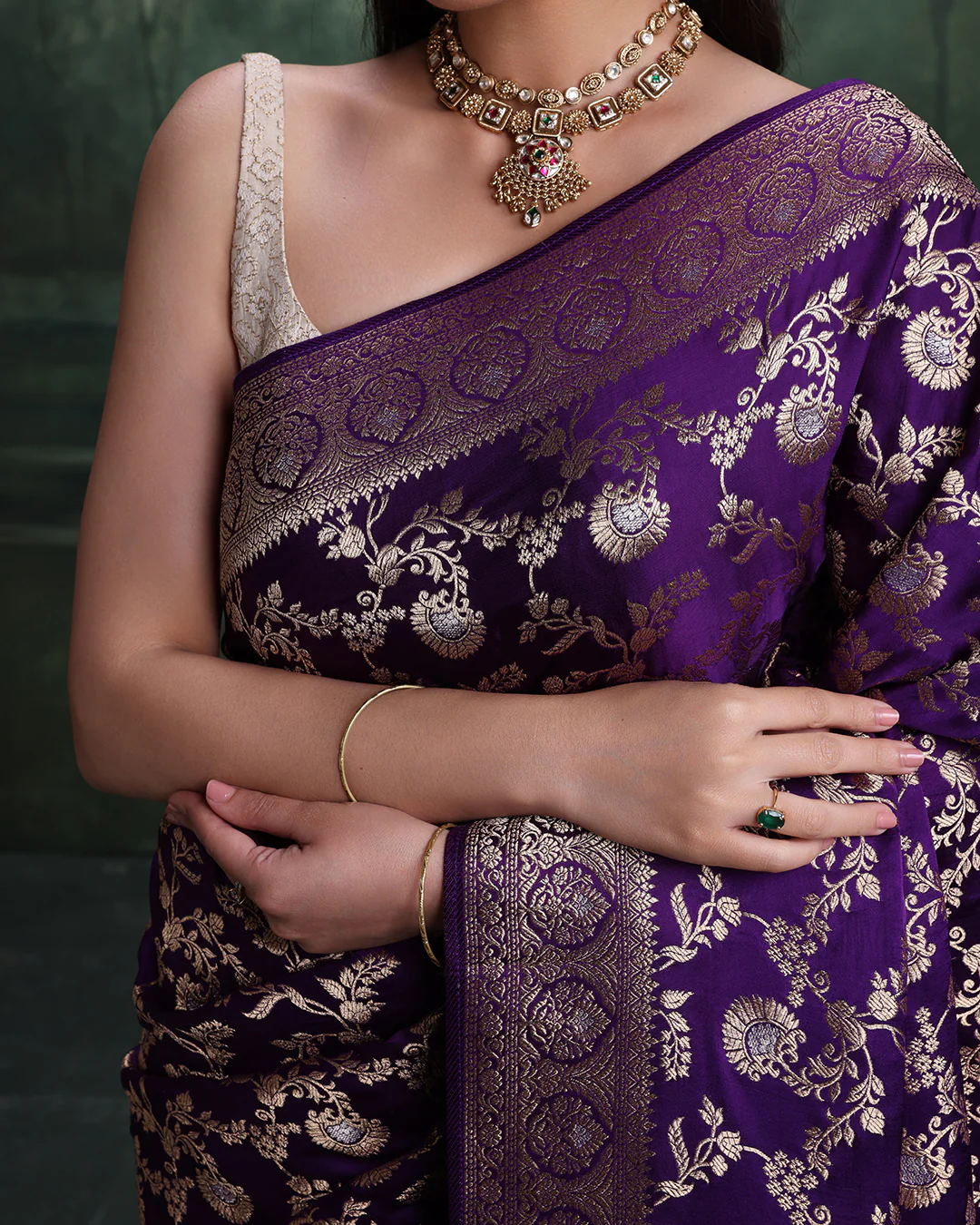 Galaxy Purple Banarasi Dola Silk Saree With Unstitched Blouse Fabric - Image 5
