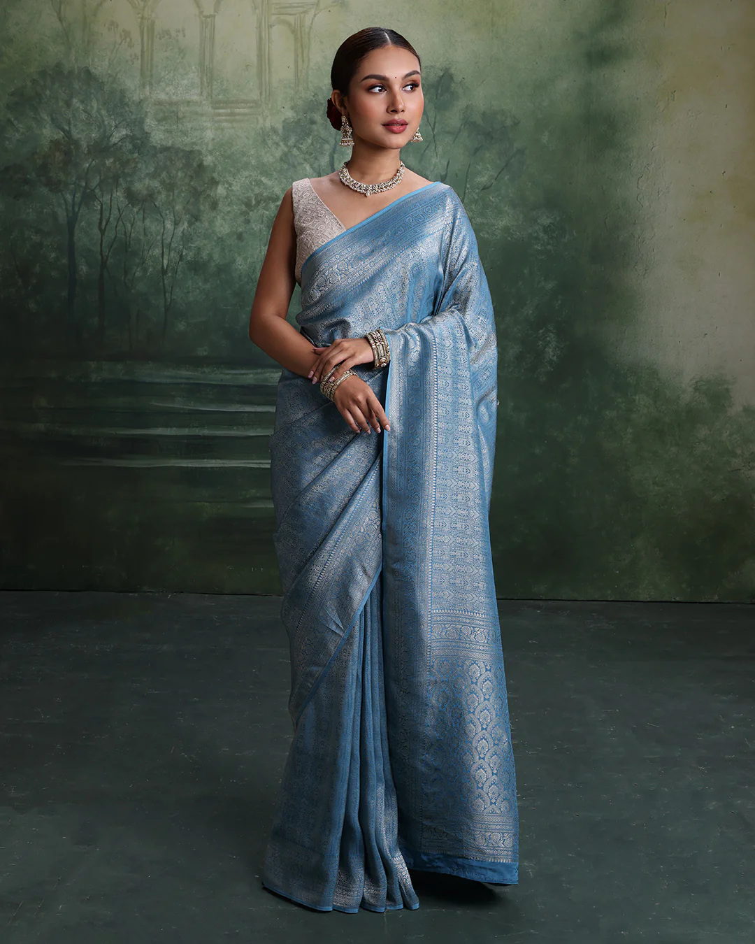 Glacier Blue Dola Silk Saree With Unstitched Blouse Fabric