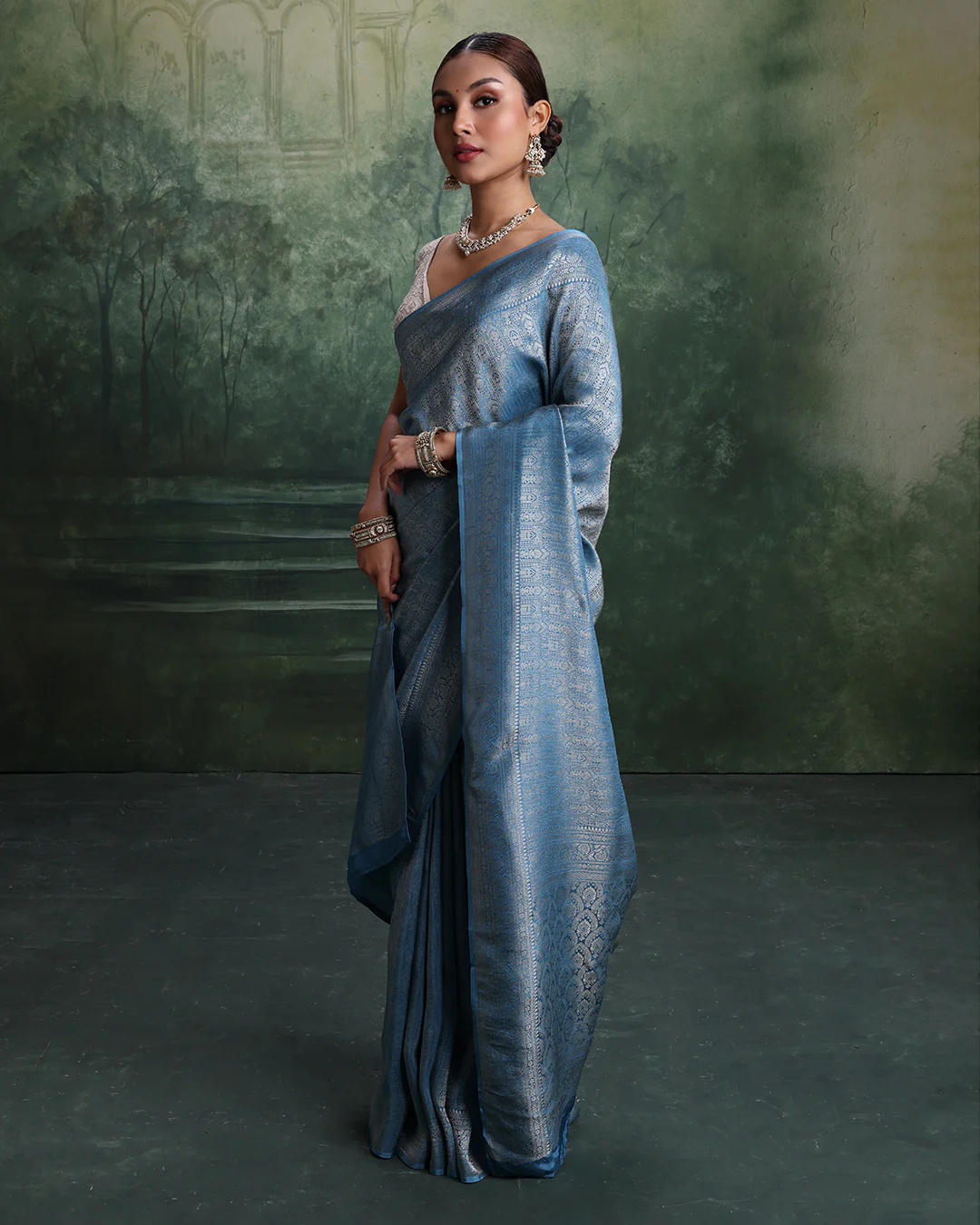 Glacier Blue Dola Silk Saree With Unstitched Blouse Fabric - Image 2