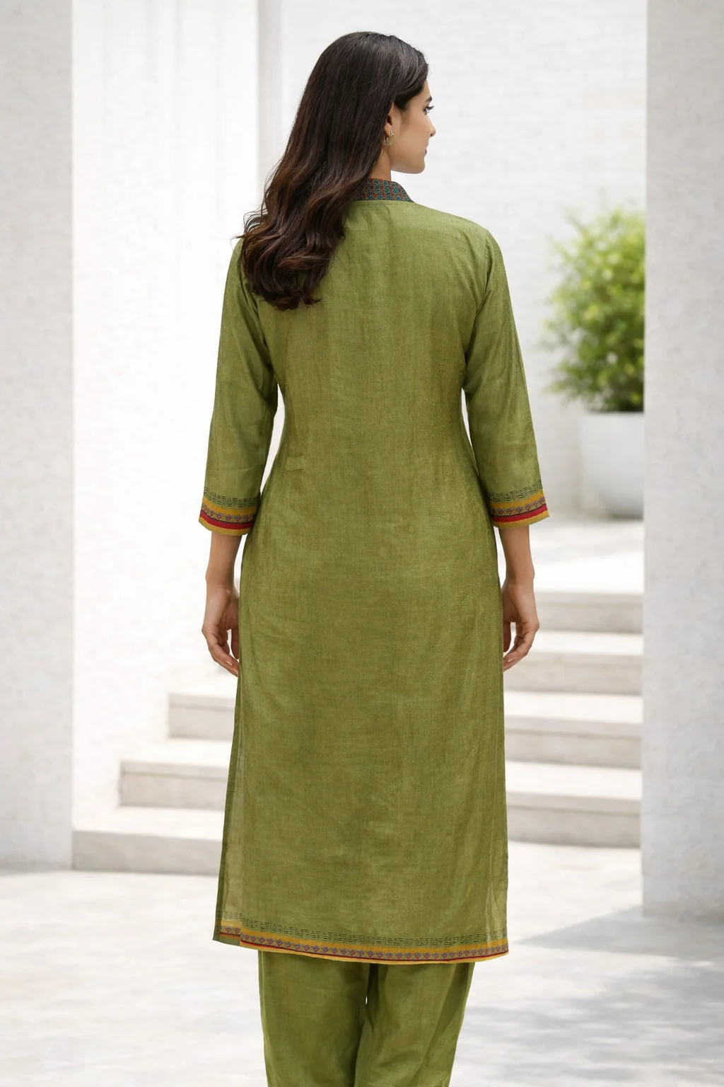 Henna Green Cotton Silk Printed Kurta Set With Pant & Dupatta - Image 3