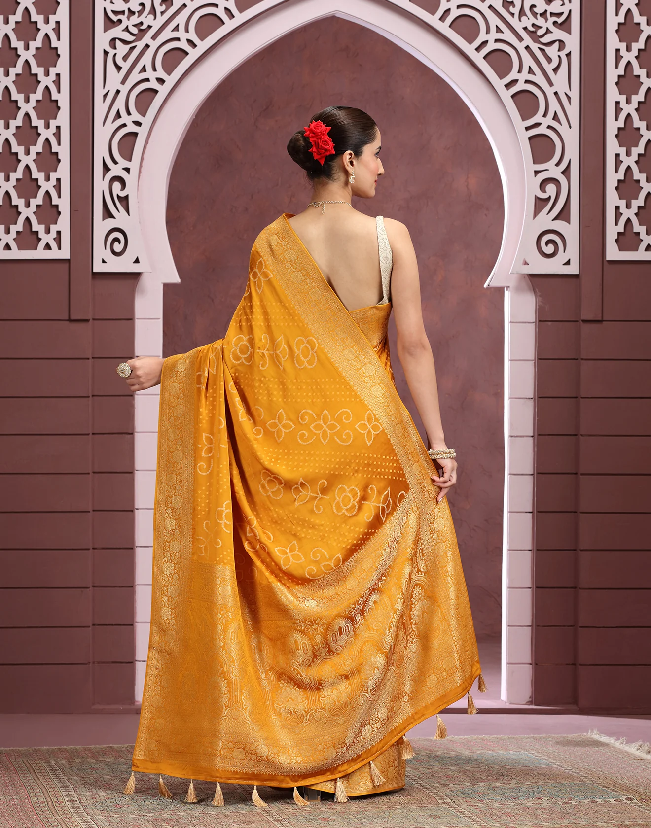 Honey Haze Bandhej Printed Silk Saree - Image 5