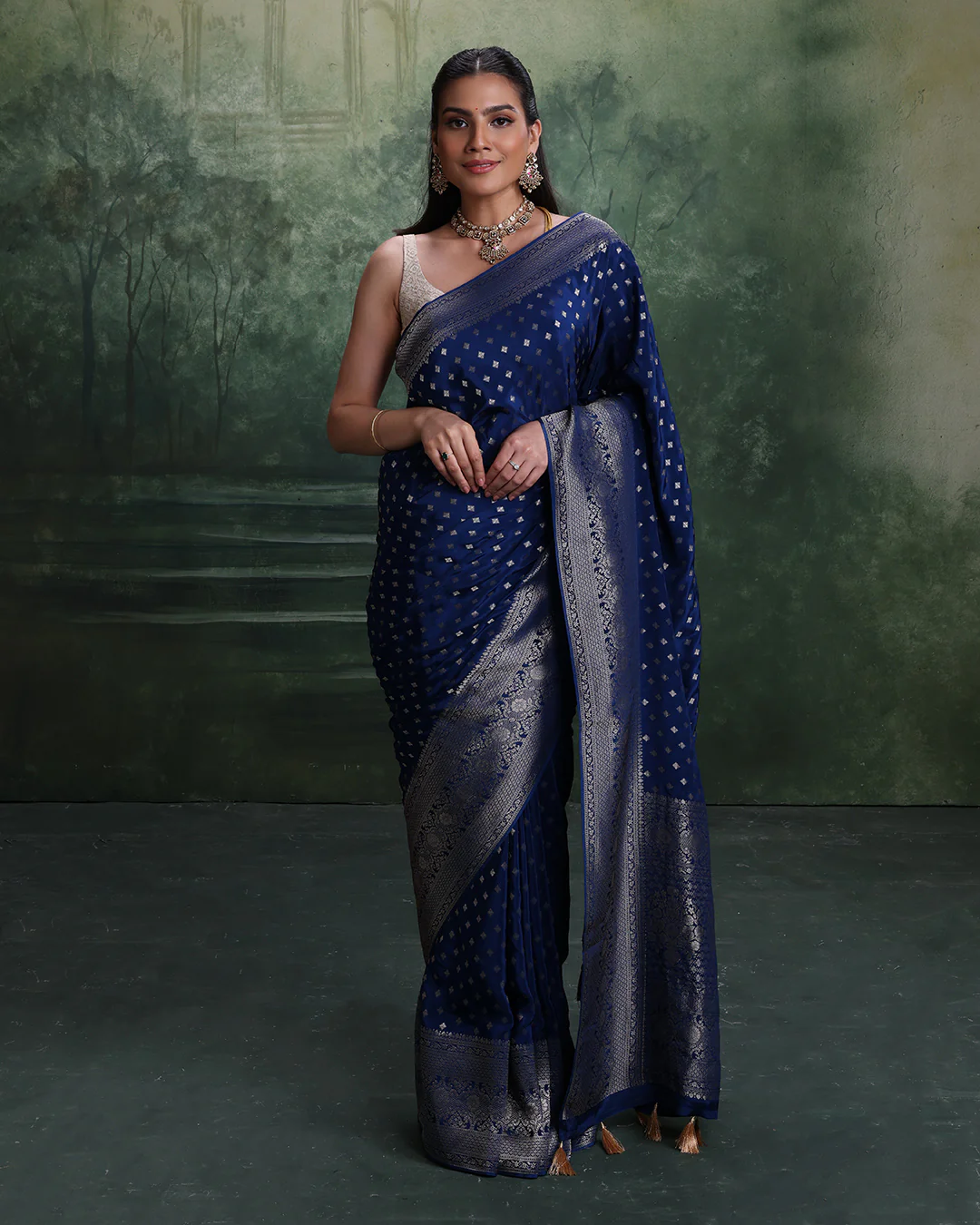 Ink Blue Dola Silk Saree With Unstitched Blouse Fabric