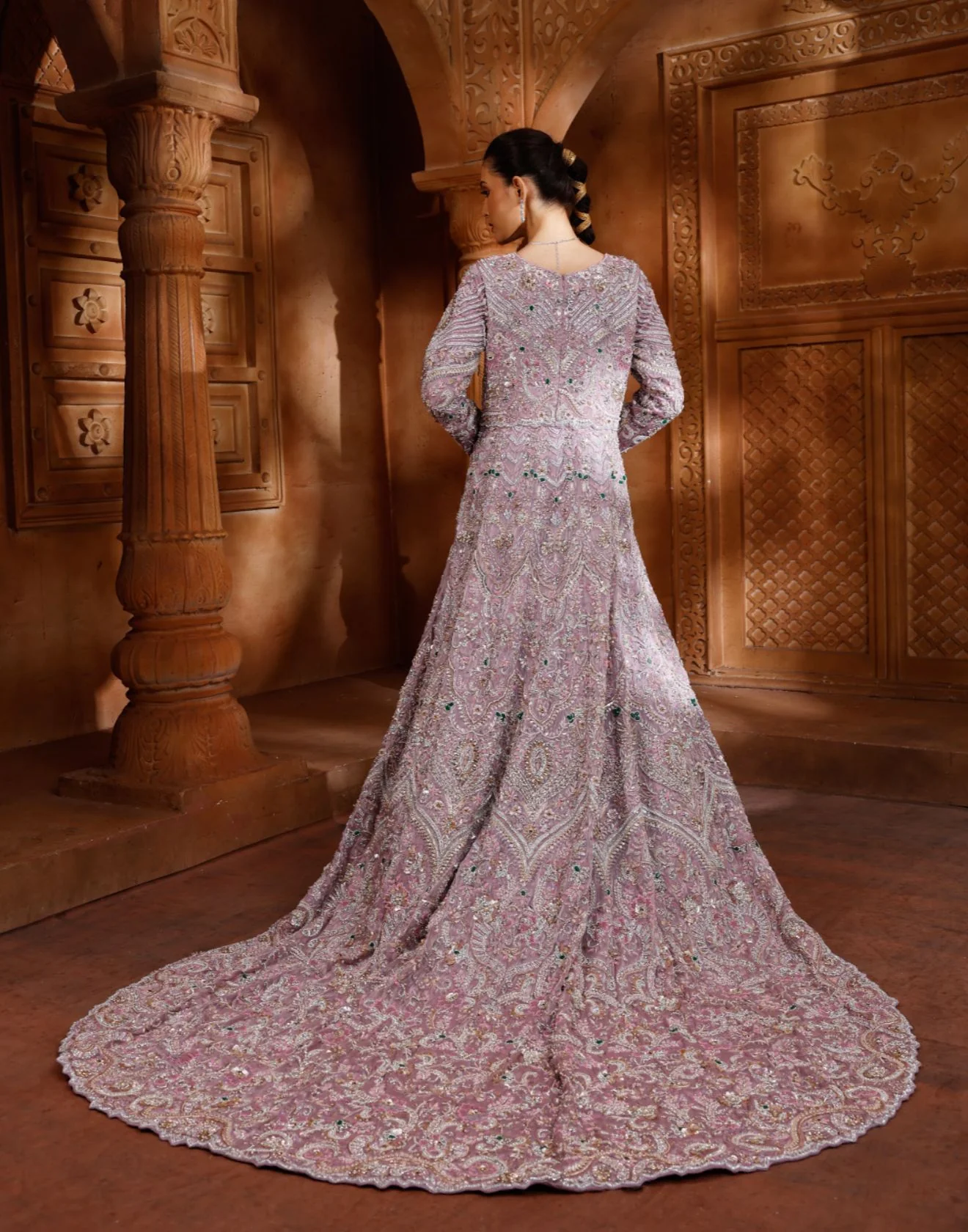 Lavender Love Embellished Shimmer Silk Bridal Farshi Set - Image 5