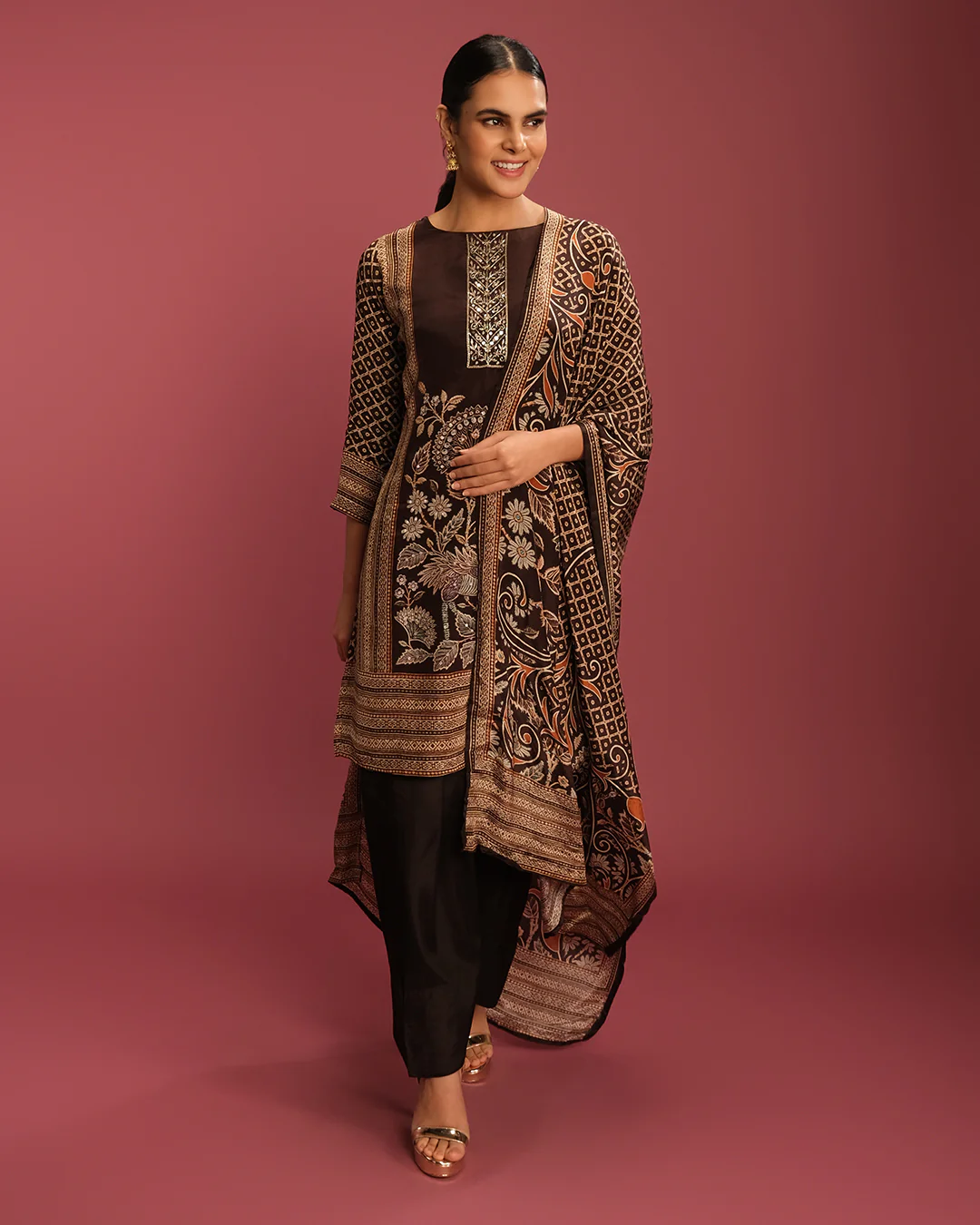 Midnight Charm Printed Kurta Set - Image 2