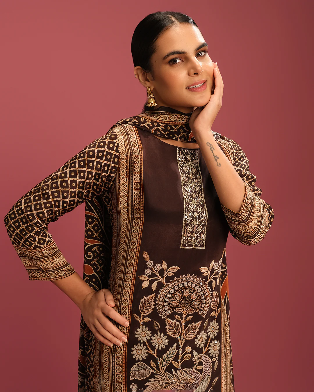 Midnight Charm Printed Kurta Set - Image 4