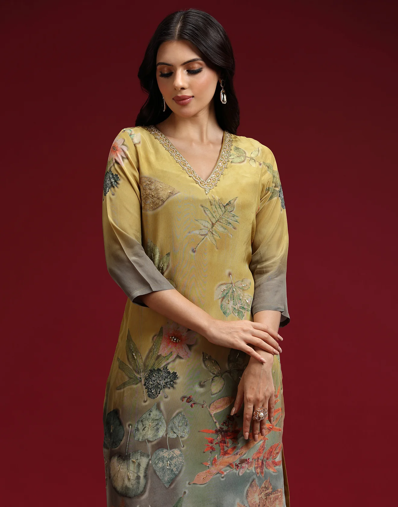 Midnight Mustard Printed Crepe Kurta Set - Image 4