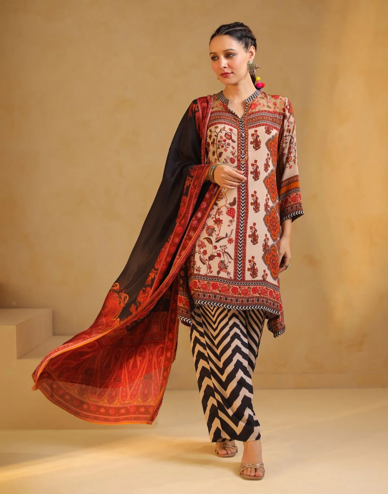 Multicolor Mughal Printed Kurta With Chevron Pant Crepe Silk Kurta Set - Image 2