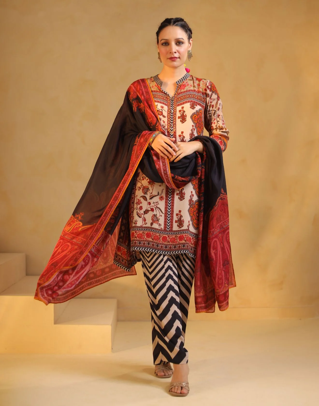 Multicolor Mughal Printed Kurta With Chevron Pant Crepe Silk Kurta Set - Image 3