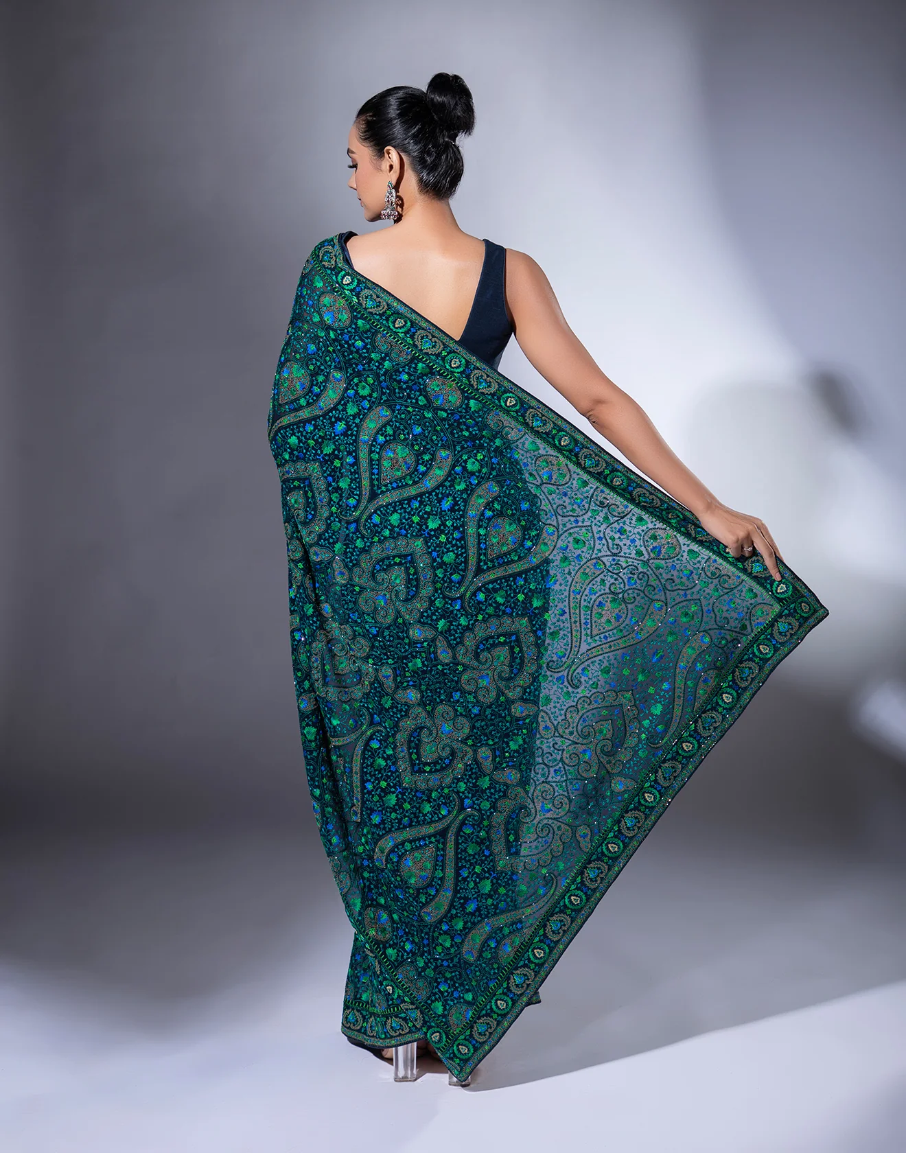 Navy Blue Lucknowi Saree In Resham Work - Image 4