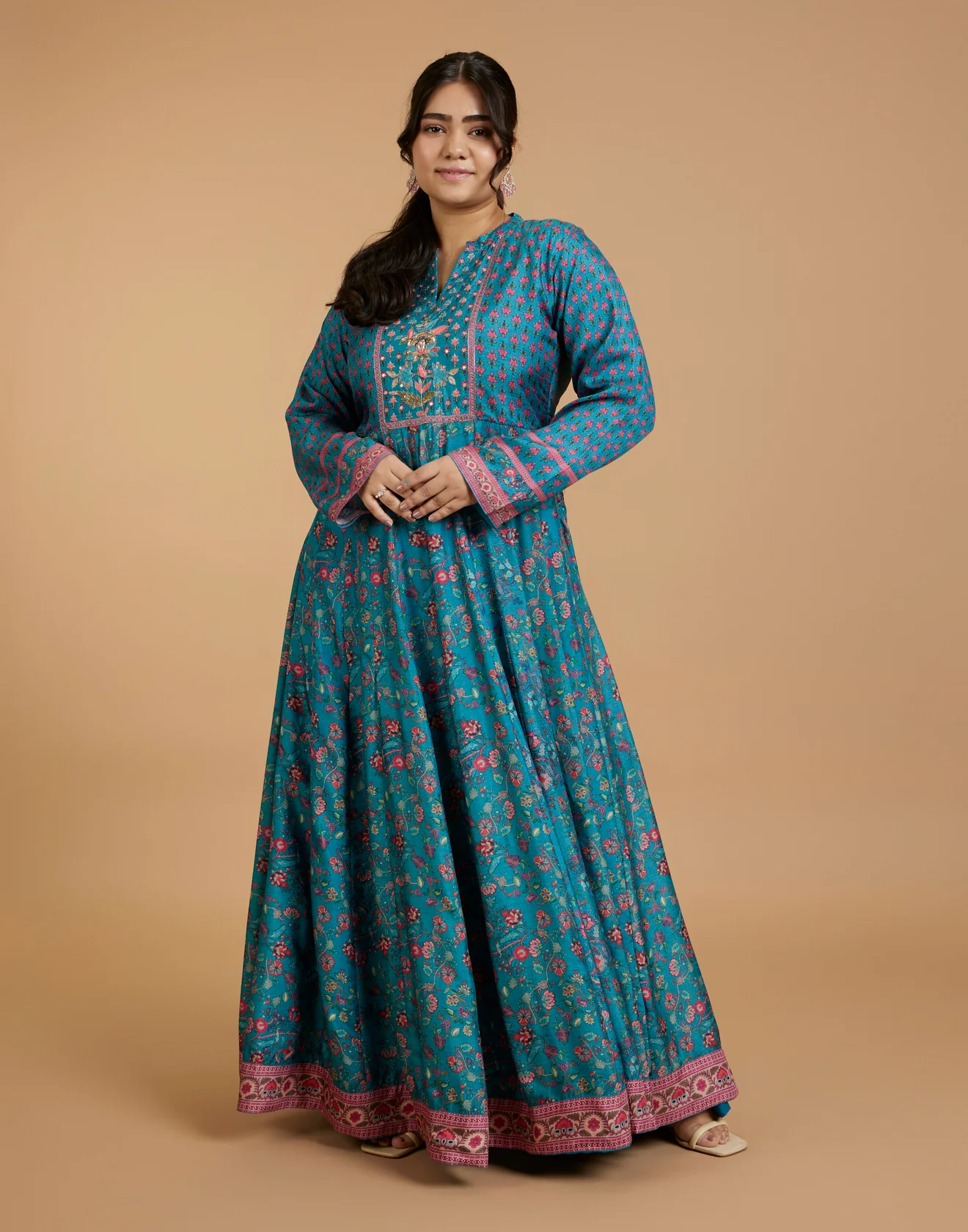 Peacock Blue Kalamkari Printed Kurti With Hand Embroidered Yoke - Image 4