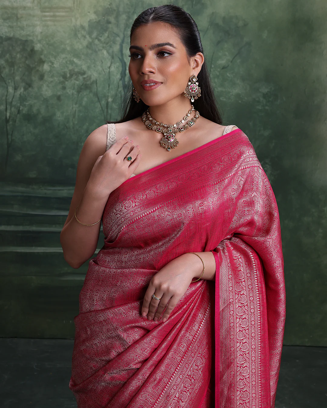 Plum Pink Dola Silk Saree With Unstitched Blouse Fabric - Image 4