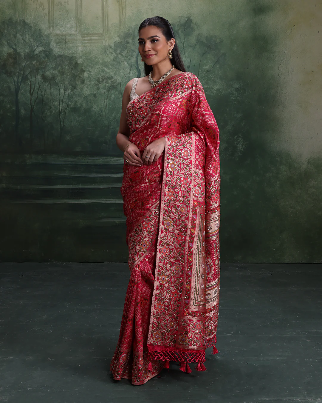 Rani Rangrez Bandhej With Woven Floral Festive Saree - Image 2