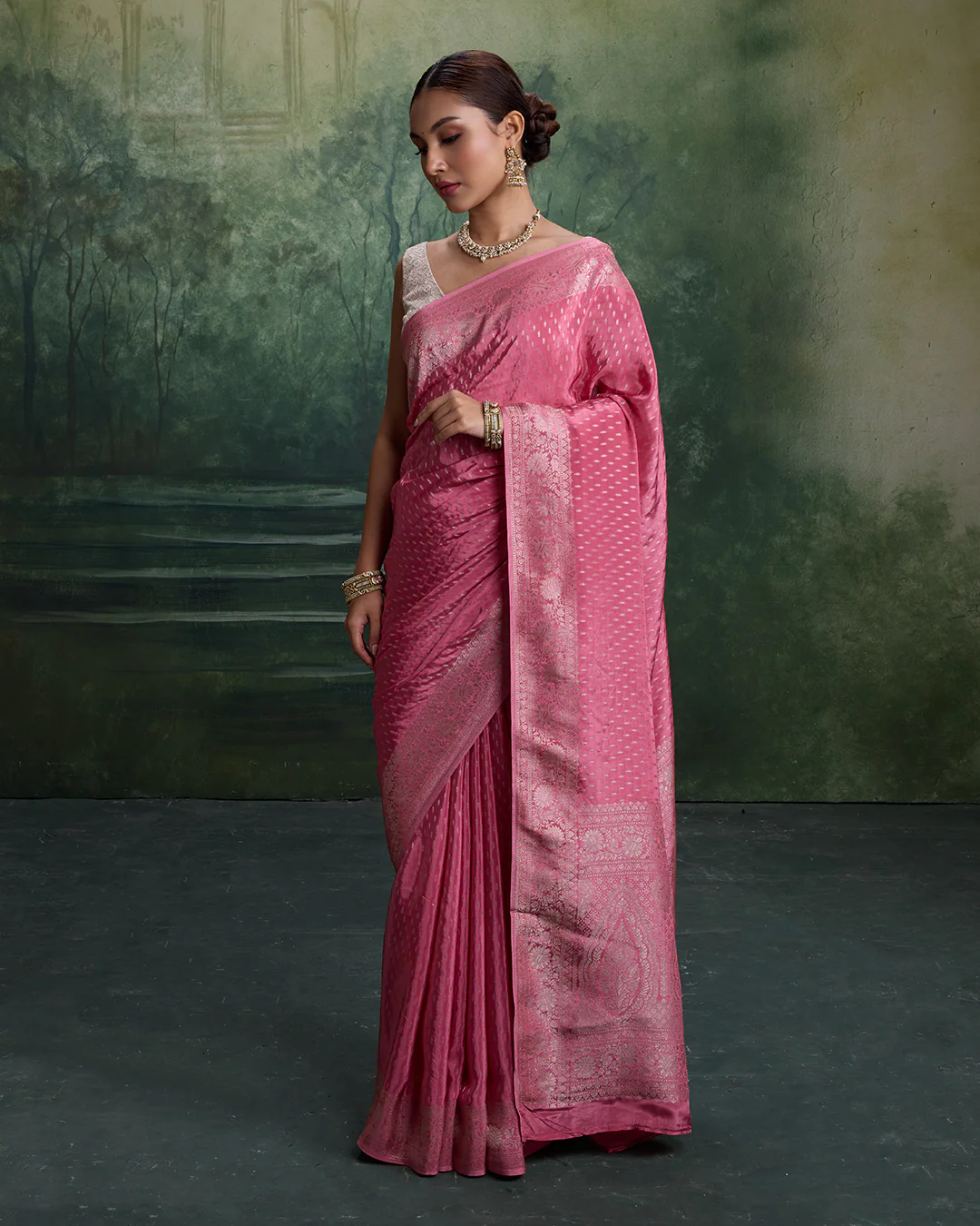 Rosé Coral Dola Silk Saree With Unstitched Blouse Fabric - Image 2