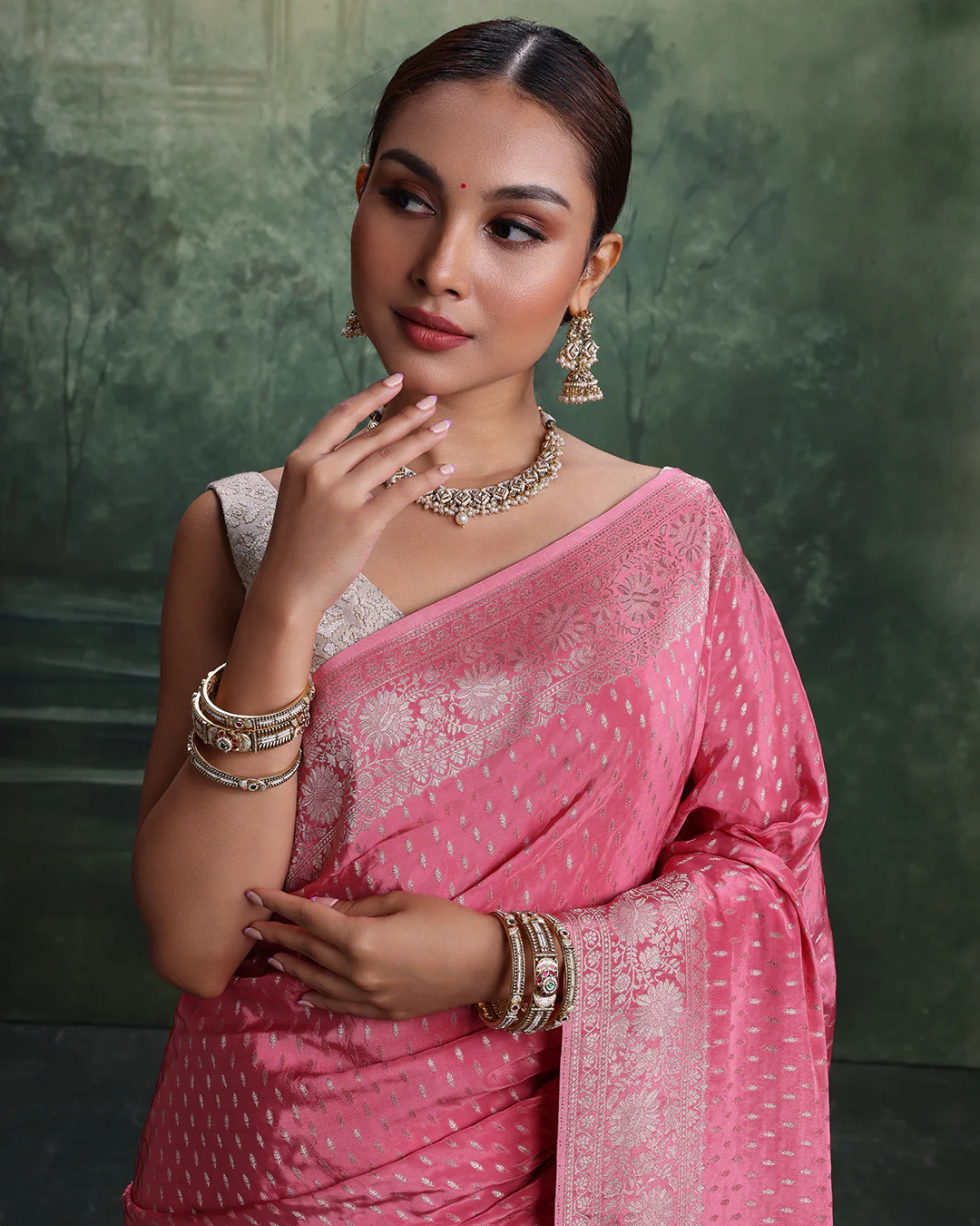 Rosé Coral Dola Silk Saree With Unstitched Blouse Fabric - Image 4