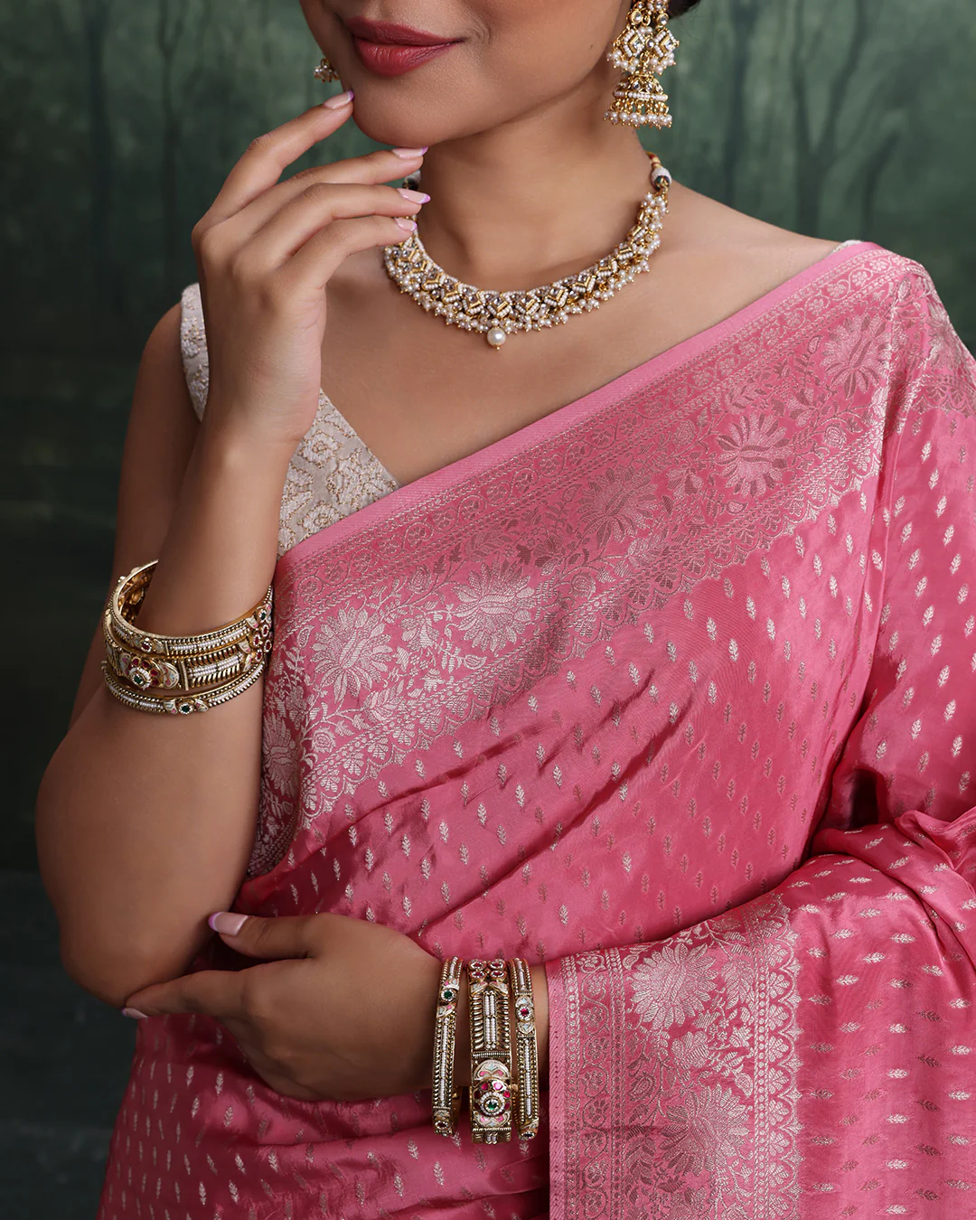 Rosé Coral Dola Silk Saree With Unstitched Blouse Fabric - Image 5