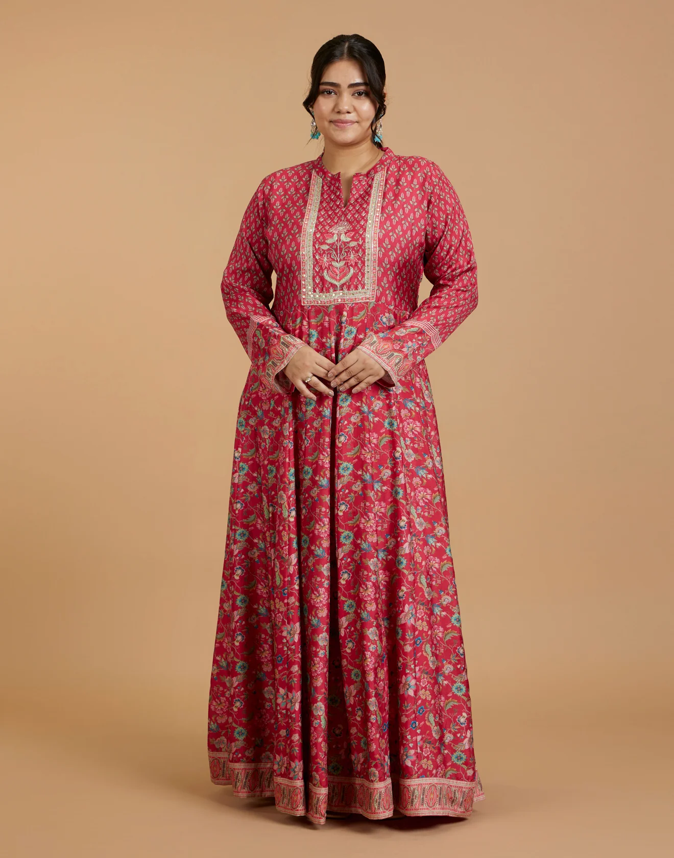 Rufous Red Kalamkari Printed Kurti With Hand Embroidered Yoke - Image 5