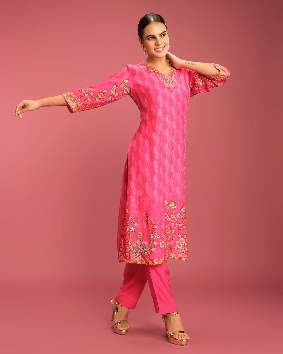 Vibrant Fuschia Ikkat & Kalamkari Printed Kurta Set - Image 2